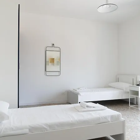 Apartment Stadium *